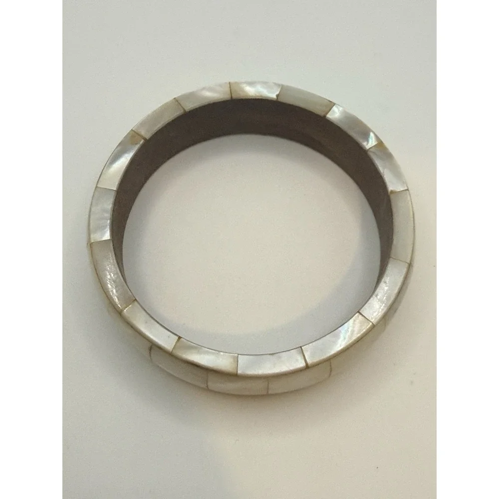 Mother of Pearl Bangle Bracelet Wood Interior Size 8